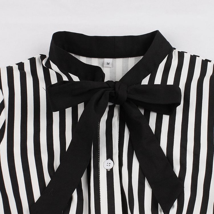 Julie – Vintage Striped Button Dress