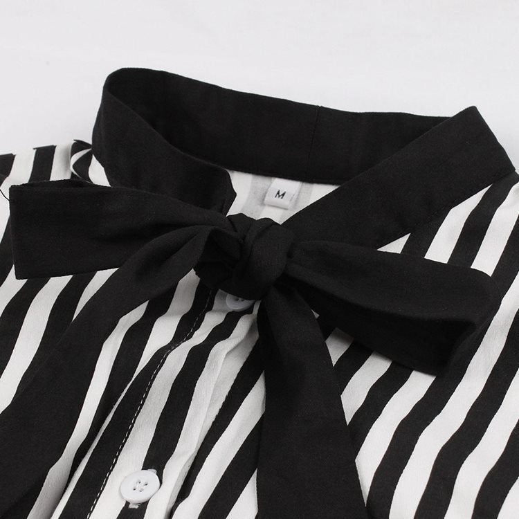 Julie – Vintage Striped Button Dress