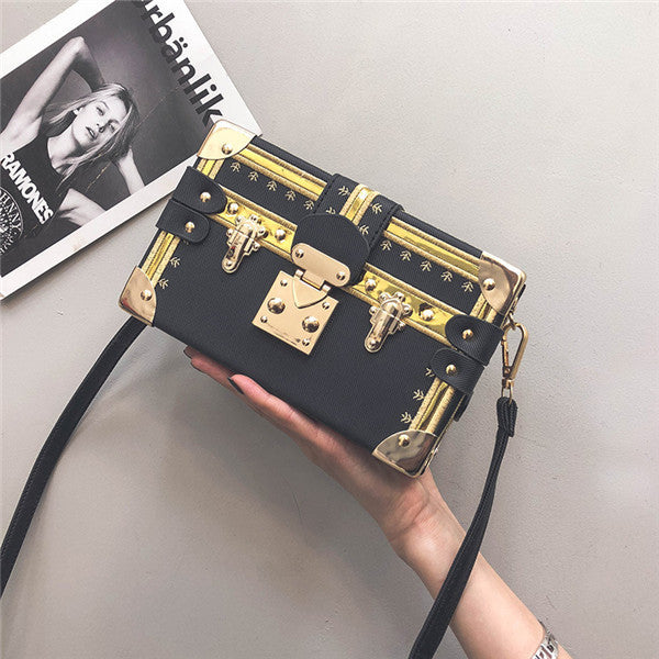 Natasha – Vintage Trunk-Style Handbag with Lock Detailing