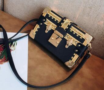 Natasha – Vintage Trunk-Style Handbag with Lock Detailing
