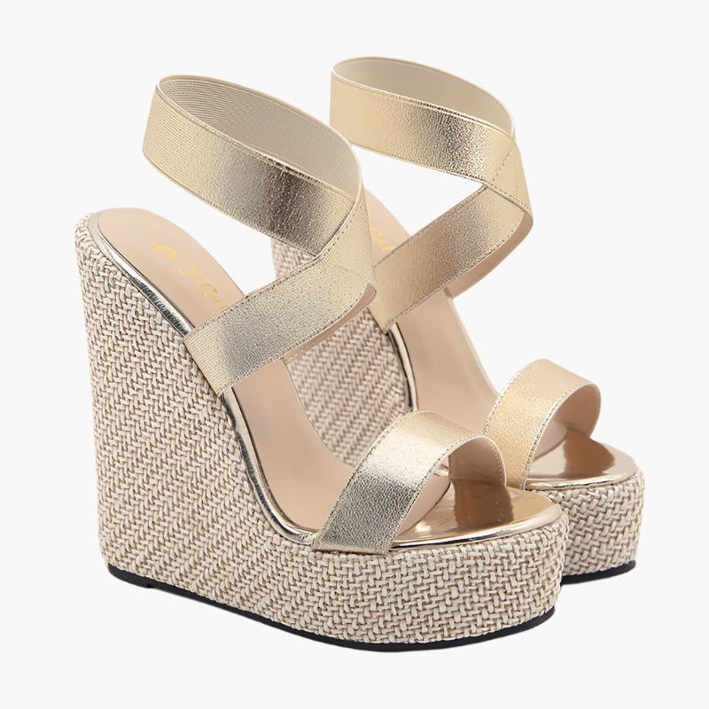 Nicola – Women&