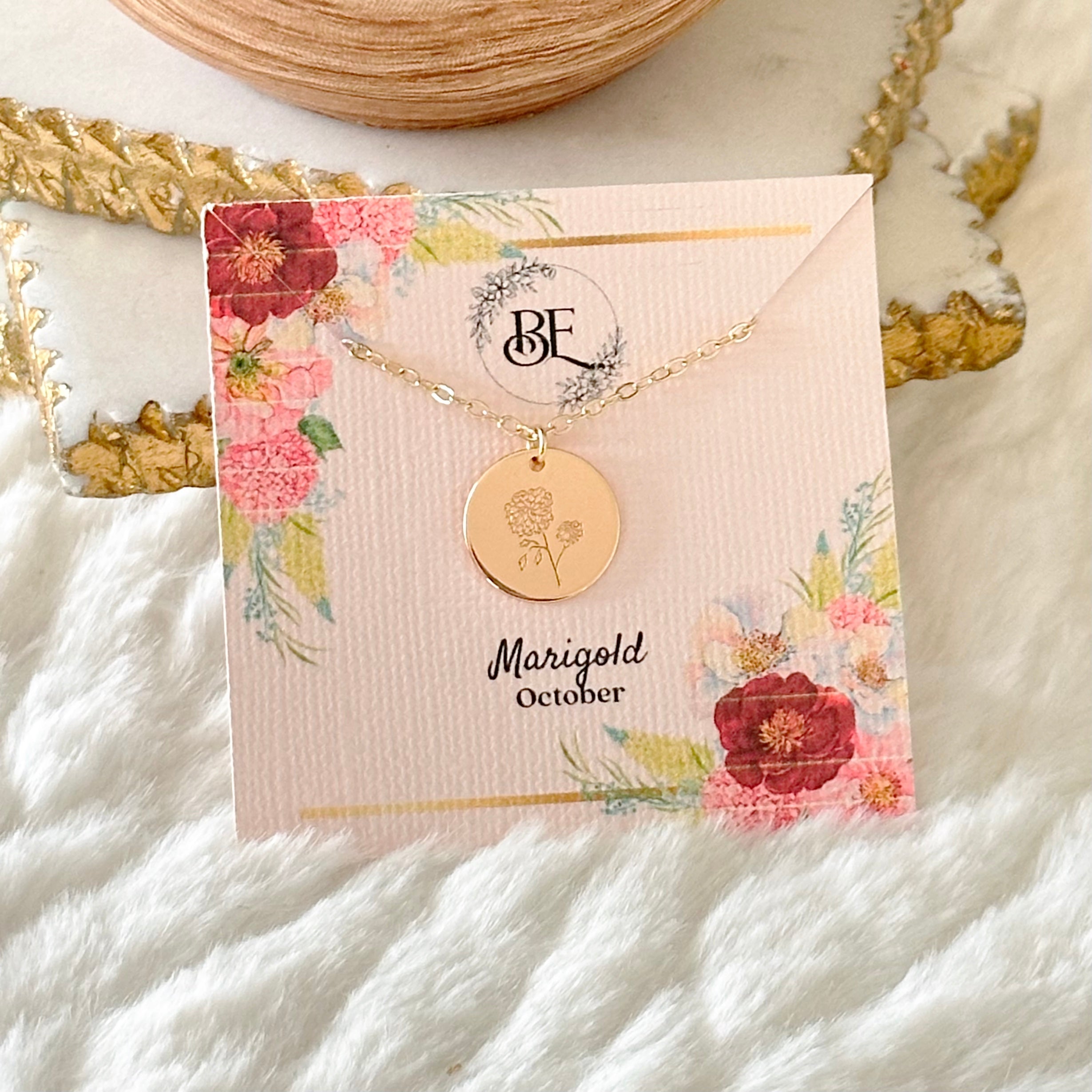 Snowdrop Birth Flower Pendant Necklace in Gold for January