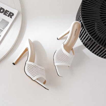 Megan – Stylish Women&