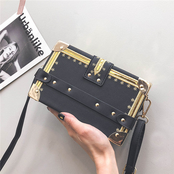 Natasha – Vintage Trunk-Style Handbag with Lock Detailing