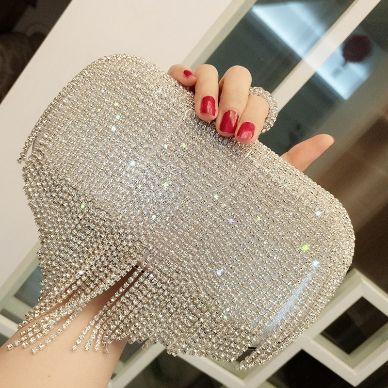 Tracy – Crystal-Embellished Clutch Bag with Cascading Fringe Design