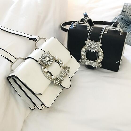 Natalie – Pearl and Crystal Embellished Handbag