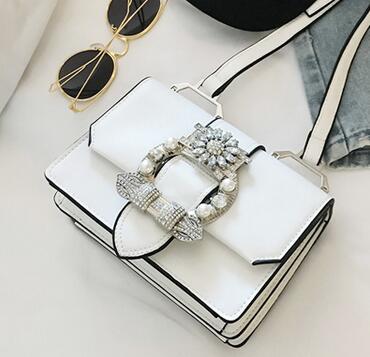 Natalie – Pearl and Crystal Embellished Handbag