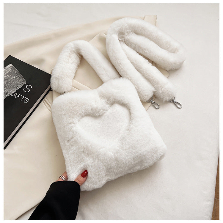 Zoe – Plush Heart-Design Fur Handbag with Soft Handle and Zipper Closure