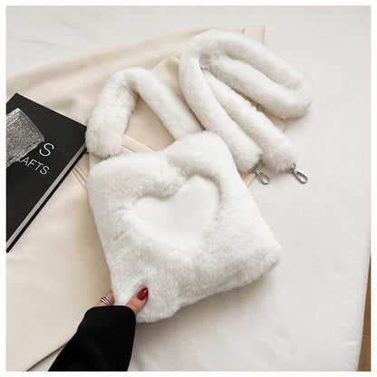 Zoe – Plush Heart-Design Fur Handbag with Soft Handle and Zipper Closure