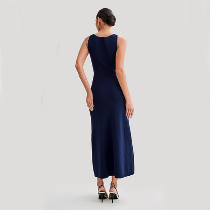 Joan – Elegant Knitted Sleeveless Dress