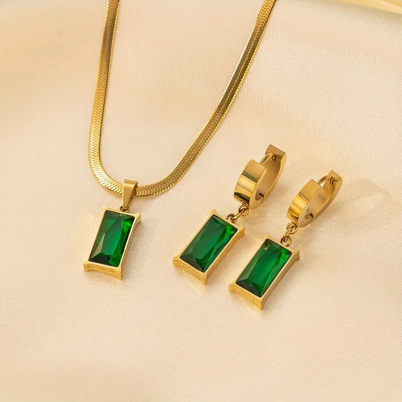 Emerald Rectangle Pendant Necklace and Earrings Set in Gold