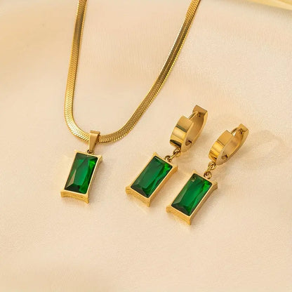 Emerald Rectangle Pendant Necklace and Earrings Set in Gold