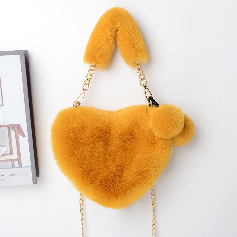 Jade – Red Heart-Shaped Fluffy Shoulder Bag with Gold Chain Straps