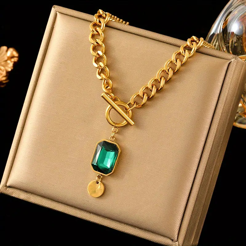 Emerald Green Gem Pendant Necklace in Gold Color