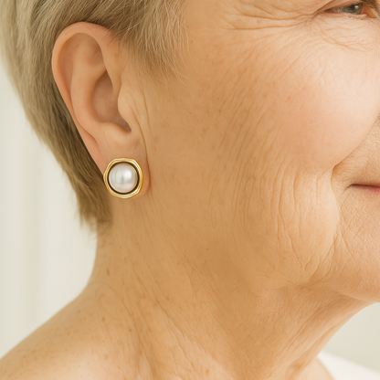 Classic Pearl Stud Earrings in Gold Frame