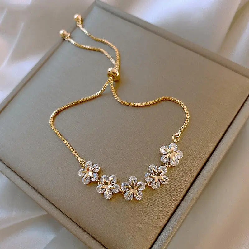 Crystal Daisy Flower Bracelet in Gold