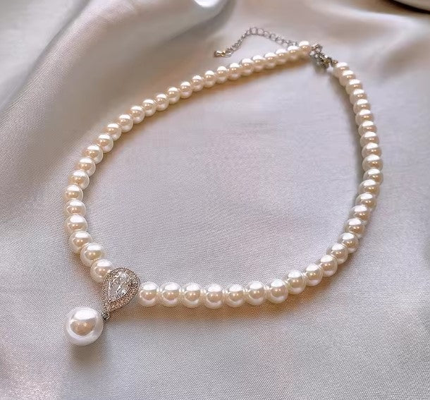 Classic Pearl Necklace with Teardrop Pendant