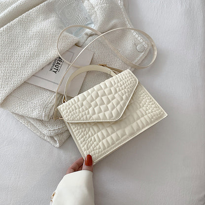 Jane – Quilted Vegan Leather Crossbody Bag with Envelope Flap