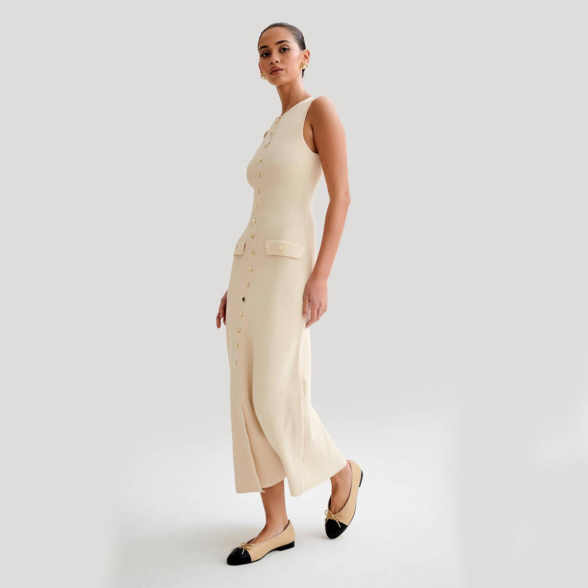 Joan – Elegant Knitted Sleeveless Dress