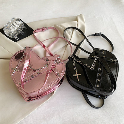 Michelle – Stylish Metallic Heart-Shaped Crossbody Bag with Chain Details