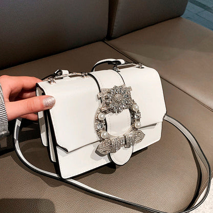 Natalie – Pearl and Crystal Embellished Handbag